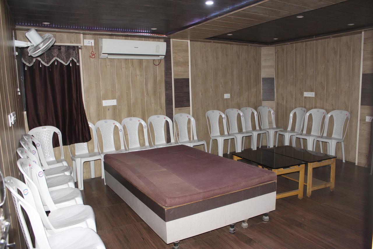 Hotel Avadh Nagpur Exterior foto